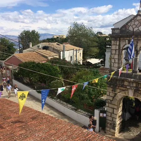 Helena's 3* Kassiopi